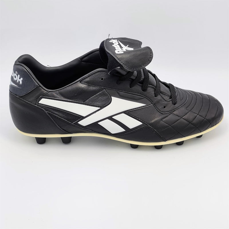 Reebok Classic Mens Retro Leather Football Boots - Black - UK 10 – Sutton  Sports